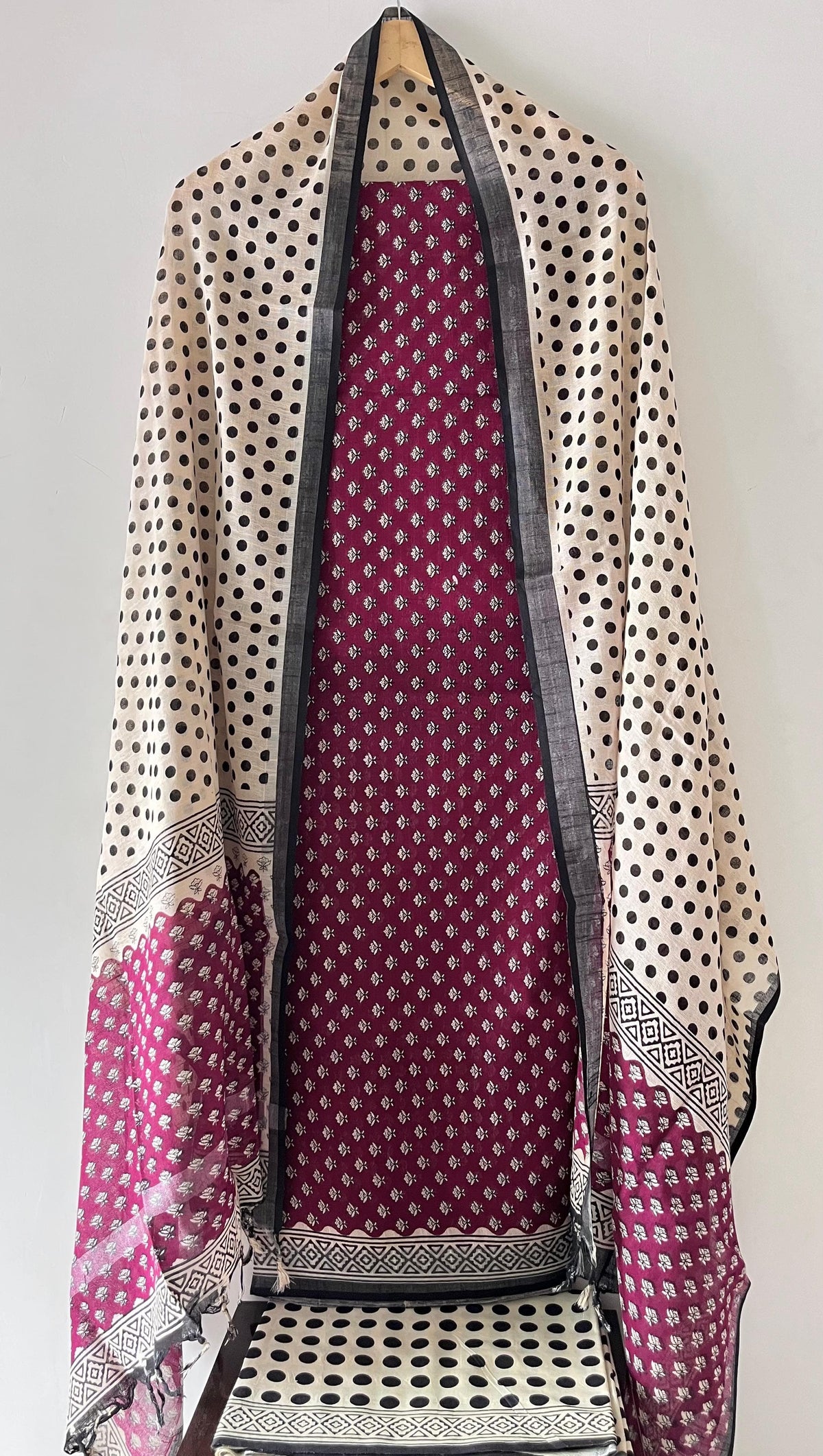 Premium Cotton Linen Hand Block Printed Cotton Linen Suit Set