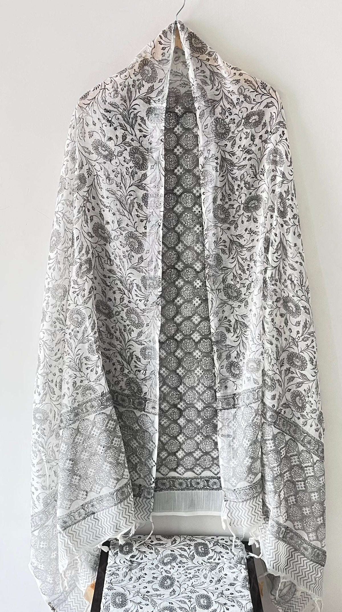 Premium Cotton Linen Hand Block Printed Cotton Linen Suit Set