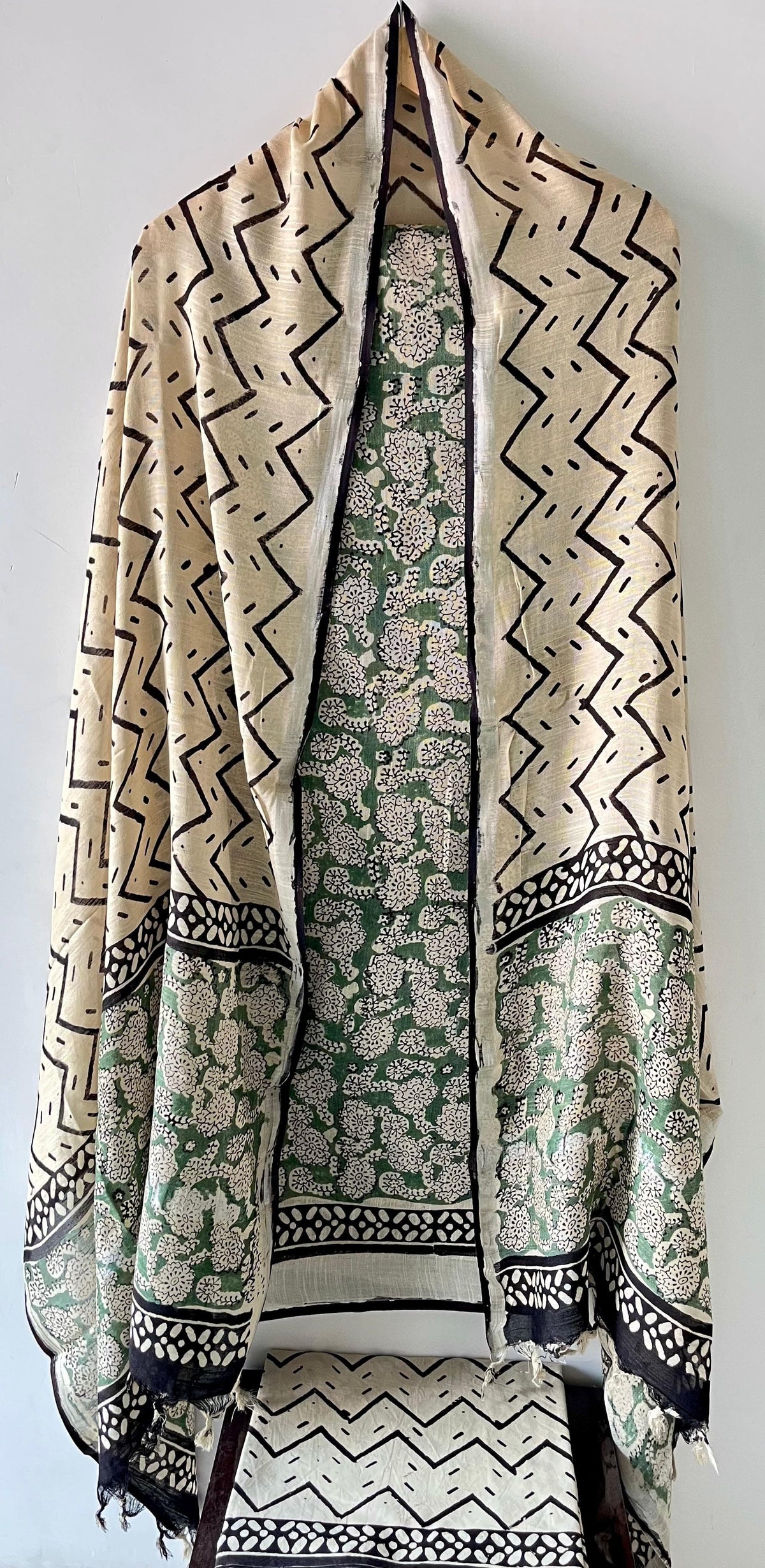 Premium Cotton Linen Hand Block Printed Cotton Linen Suit Set