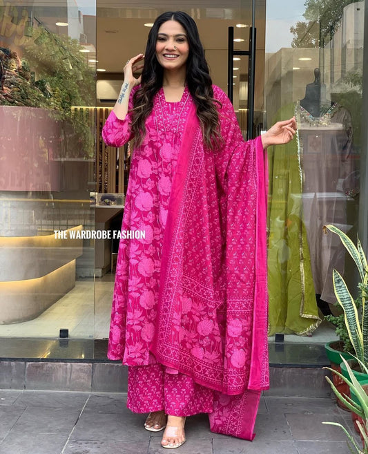 Pure Cotton Anarkali Suit Set With Gotappatti Work